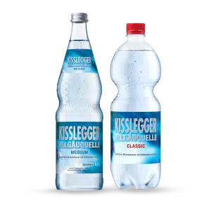 Kisslegger Allgäuquelle Mineralwasser Medium in der Glasflasche und Classic im PET-Gebinde